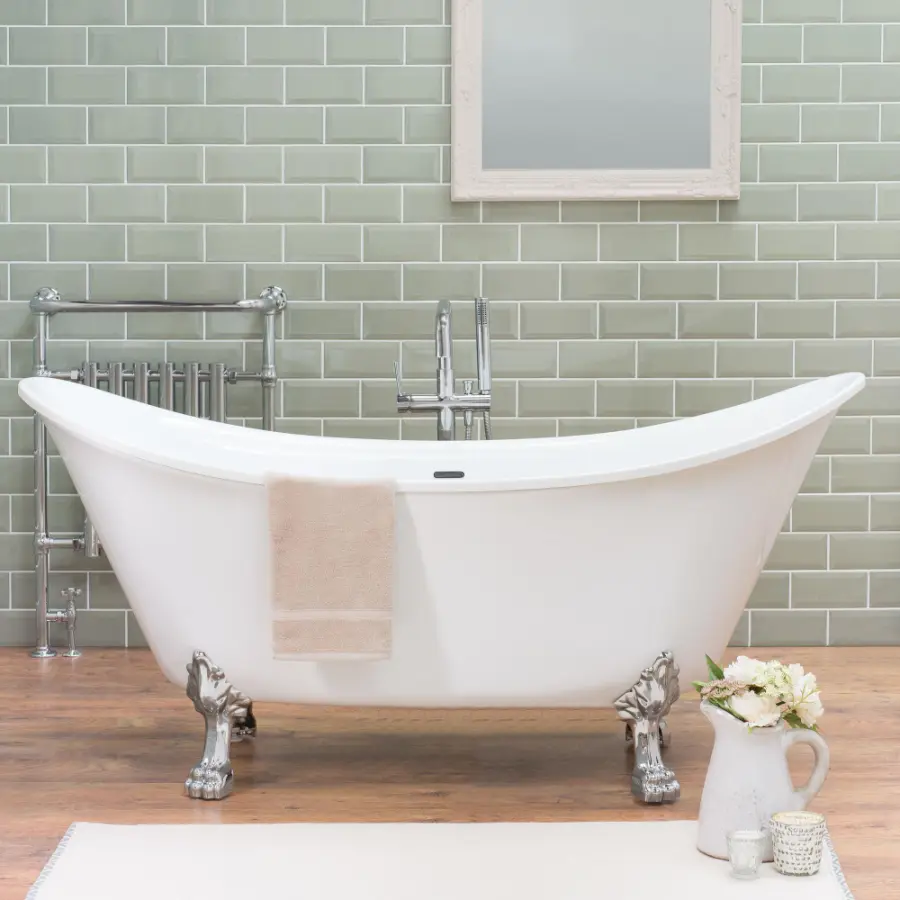 Vasca da bagno: i vantaggi di averla in casa